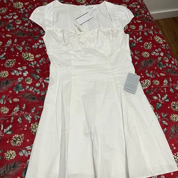 Astr | Dresses | Astr White Aline Mini Dress With Flutter Sleeves | Poshmark